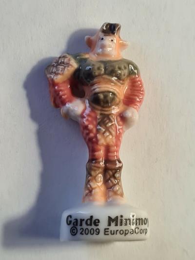 (X) F�ve arthur et les minimoys garde minimoy