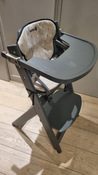 Chaise Haute B�b� Enfant �VOLUTIVE en Bois Gris,  Table Amovible   coussin bonus