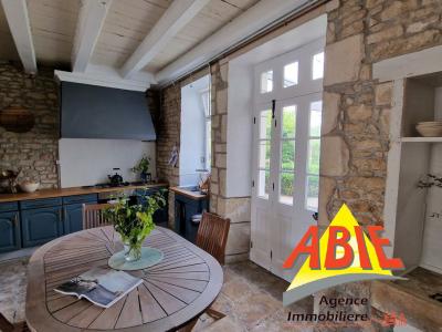 Maison+maillezais+172+m%26sup2%3B+7+pi%26egrave%3Bces