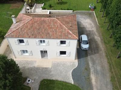 Maison+fontenay-le-comte+152+m%26sup2%3B+5+pi%26egrave%3Bces