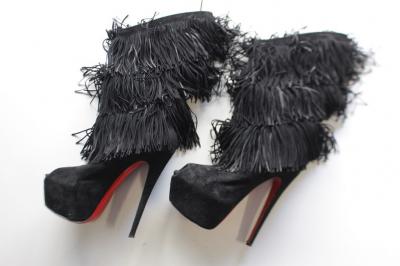 CHRISTIAN LOUBOUTIN Bottines � franges veau velours noir T 38.5 (33283)