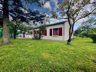 Maison+montaigu-vend%26eacute%3Be+91+m%26sup2%3B+4+pi%26egrave%3Bces