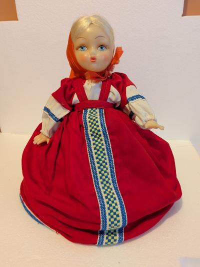 Poup�e Russe Vintage