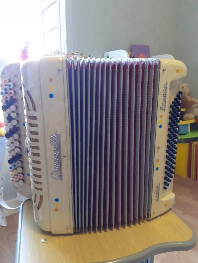 Accord�on 80 basses crucianelli