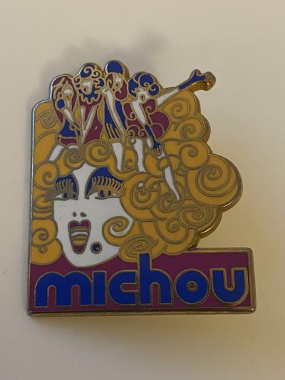 PIN'S PIN UP CABARET MICHOU PARIS CHEVEUX ORANGE