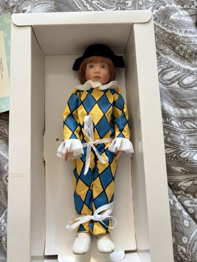 Poup�e Pierrot Picasso  Kish & Company de 1997 Neuve