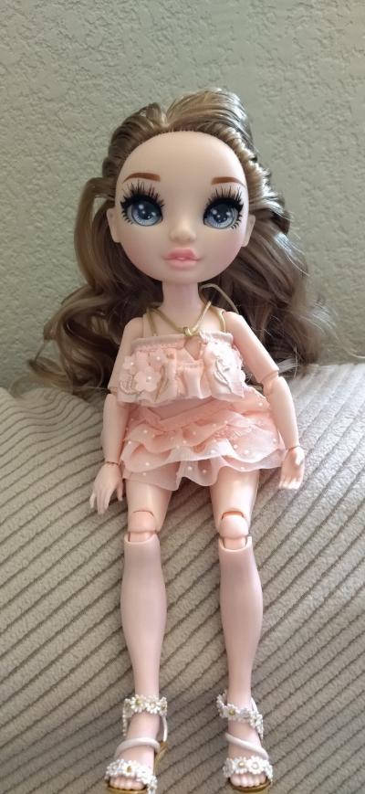Poup�e Rainbow High