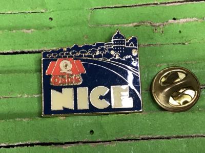 pins QUICK NICE sign� PIN'S TOP. restauration rapide Promenade des Anglais
