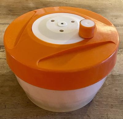 Ancienne Essoreuse � Salade Triumph Orange Diam�tre 26cm Vintage TBE