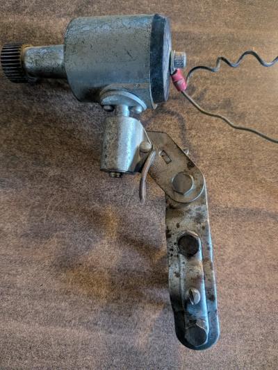 Dynamo SUPERLUX Vintage   Avec Patte de Fixation fourche avant   V�lo Ancien