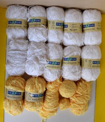 PHILDAR Bouclette d'�t�  85 % ACRYLIQUE 15 % POLYAMIDE 11 pelotes de 50 g