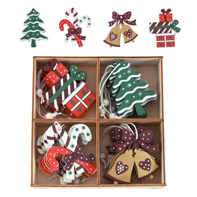 Lot de 24 d�corations de sapin de No�l � suspendre en bois, arbre, cadeaux, b...