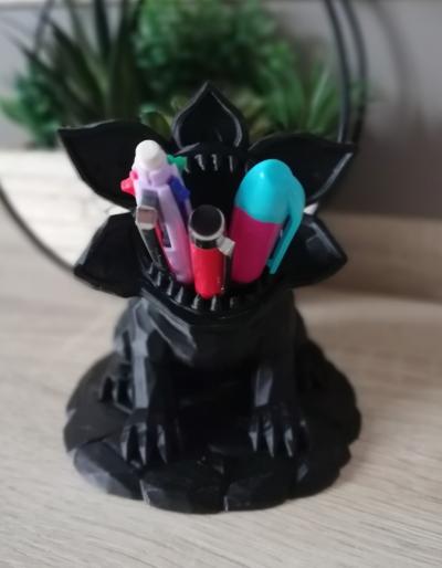 Pot � crayons D�mon GORGON | Organisateur bureau original | Support stylos