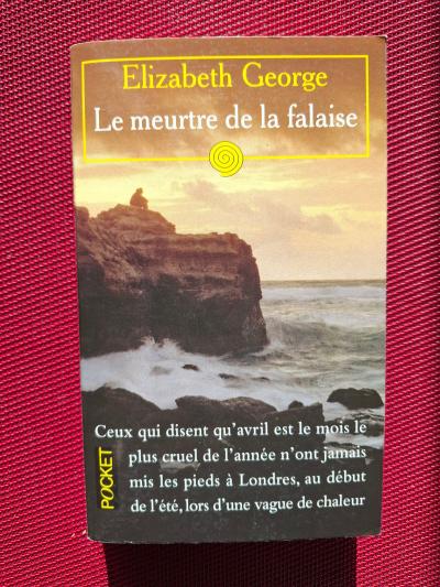 Le Meutre De La Falaise   Elisabeth Georges   Comme Neuf