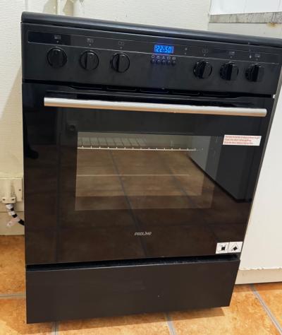 cuisini�re induction PROLINE Noir