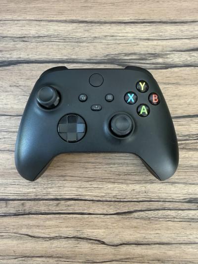 Manette Xbox One s�rie X - S , fonctionnelle .
