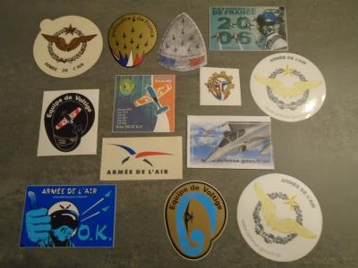 ARMEE de L'AIR. Lot de 13 AUTOCOLLANTS diff�rents
