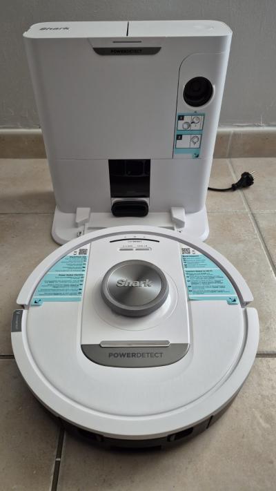 Shark PowerDetect Robot Aspirateur � vidage automatique