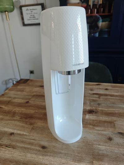 Machine a eau petillante SODASTREAM TERRA Blanche Eau gazeuse en Tres bon �tat