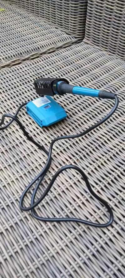 Produit : Fer � souder �lectrique sans fil (compatible batteries Makita 20V)