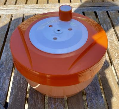 Ancienne Essoreuse � Salade Triumph Orange Diam�tre 23cm Vintage TBE