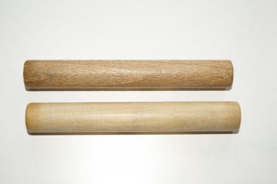 Lot de deux tubes en bois vernis ancien