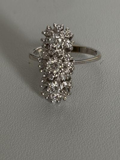 7423   Bague Vintage Or Gris Diamants