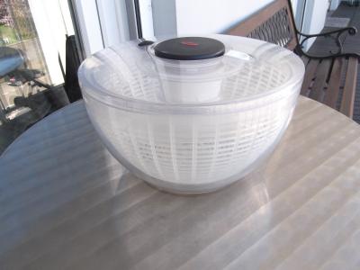 Essoreuse � salade OXO avec frein de panier