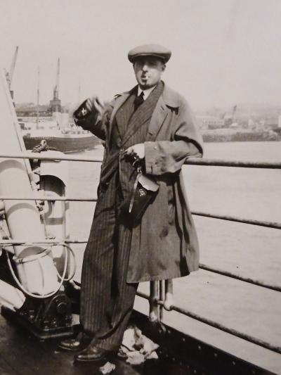 Le Photographe Photographi� 1930's Appareil Photo Costume Francais Bateau