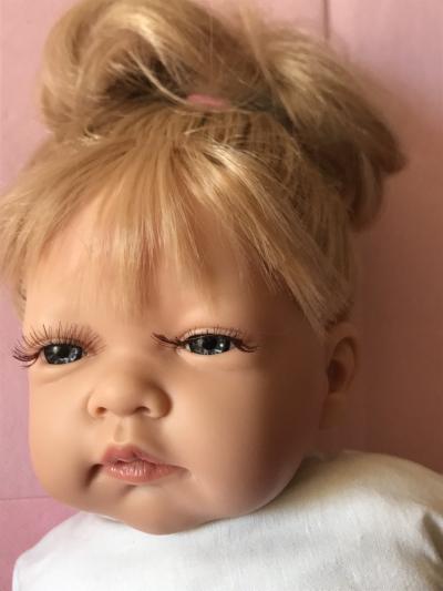 Nines Artesanals d'Onil 1510 Adorable poup�e de 43 cm  Celia