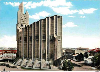 Carte Postale   17   Royan   Eglise Notre Dame   Mention Photographie V�ritable