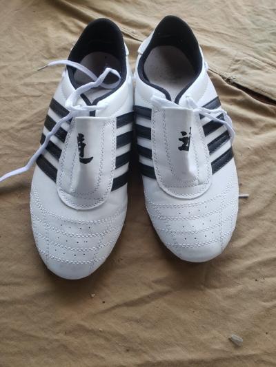 Chaussures de TAEKWONDO Sport TKD, de karat�, d'entra�nement, de kickboxing. P43