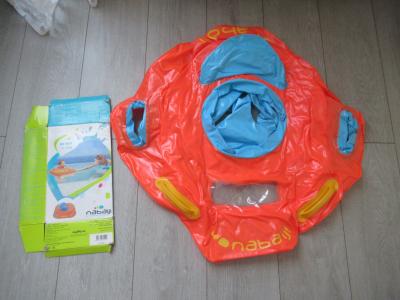 Bou�e si�ge de piscine avec poign�es pour B�b� decathlon 11   15 kgs