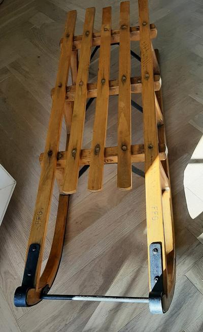 Luge Davos ancienne en bois vintage, grande taille 35x101cm, enti�rement r�nov�e