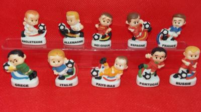 S�rie compl�te f�ves enfants autour du foot sports