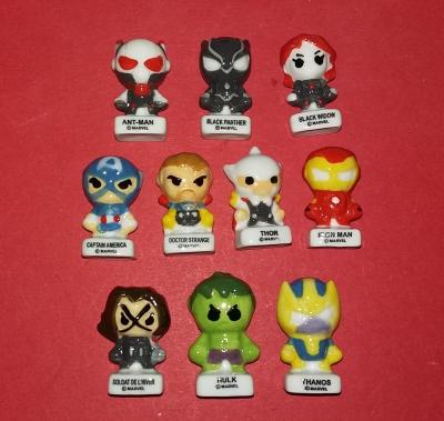 S�rie compl�te f�ves Marvel mania d�couvre ton pouvoir Chibi  super h�ros