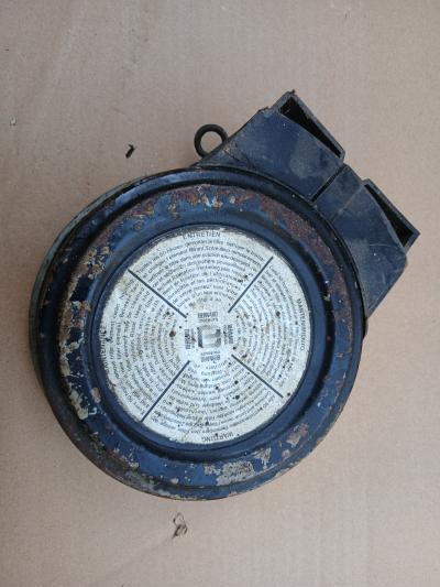 boitier de filtre � air moteur bernard 427 , 117 , 127 , 227