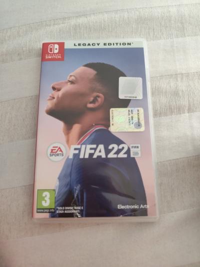 FIFA 22   �dition Essentielle (Nintendo Switch, 2021) Version Italienne