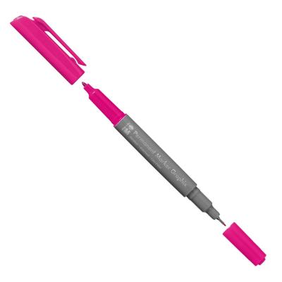 01470003131 Marqueur permanent Graphix framboise, avec double pointe de 1 � 2...