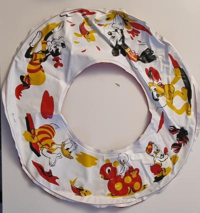 Mickey Dingo Donald Pluto Riri Fifi Loulou Disney RARE bou�e de plage gonflable