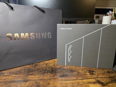 Samsung Galaxy Z Trifold d�bloqu� 512 Go mod�le US, neuf