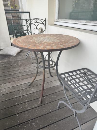 Table Fer Forg�   2 Chaises