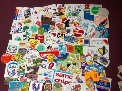 Lot 100 autocollants vintage Adidas Mag sport R�gion animaux Moto Cin�ma t�l�
