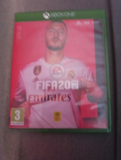Jeu Xbox One Fifa 20