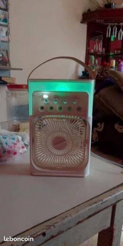Lot 6 Mini Ventilateur Climatiseur LED Portable USB Multi Couleur 3 1,petit refr