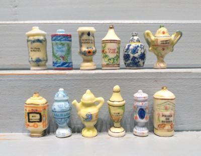 S�rie compl�te de f�ves POTS A PHARMACIE 1997    209