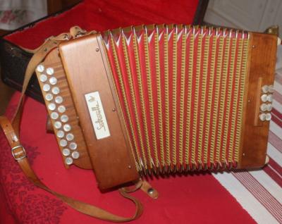 Accord�on Saltarelle Accord�on Diatonique Saltarelle 2 Rangs Fabriqu� en France