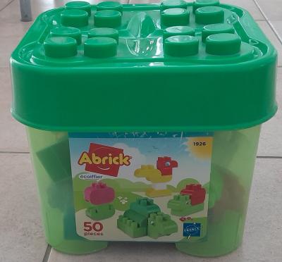 Lot de 50 cubes b�b� 18 mois et