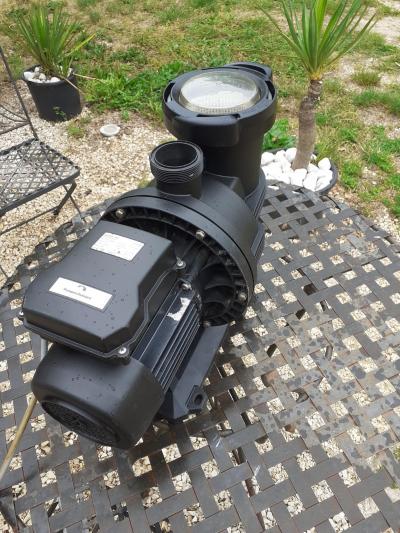 Pompe Piscine De Marque Guinard  B�timent Mod�le Naiade 10M