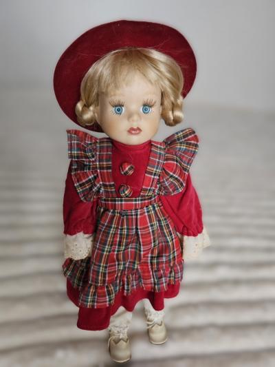 Poup�e 7   Poup�e de collection 37 cm   T�te en porcelaine   Style �cossais t